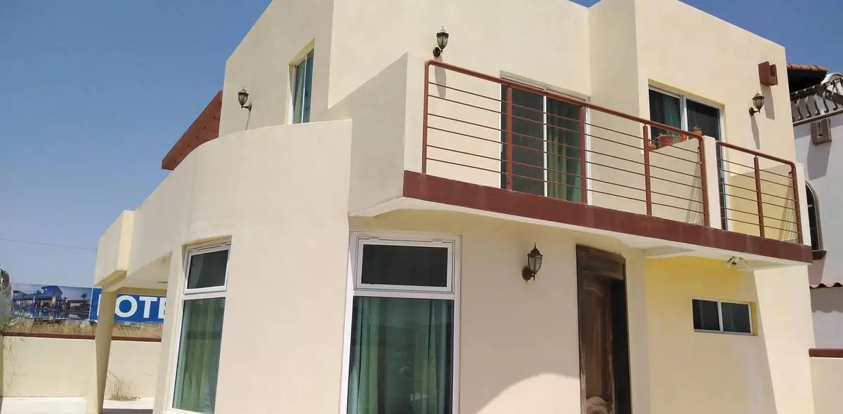 GRAN CASA AMUEBLADA EN RENTA ROSARITO PUNTA AZUL RESIDENCIAL