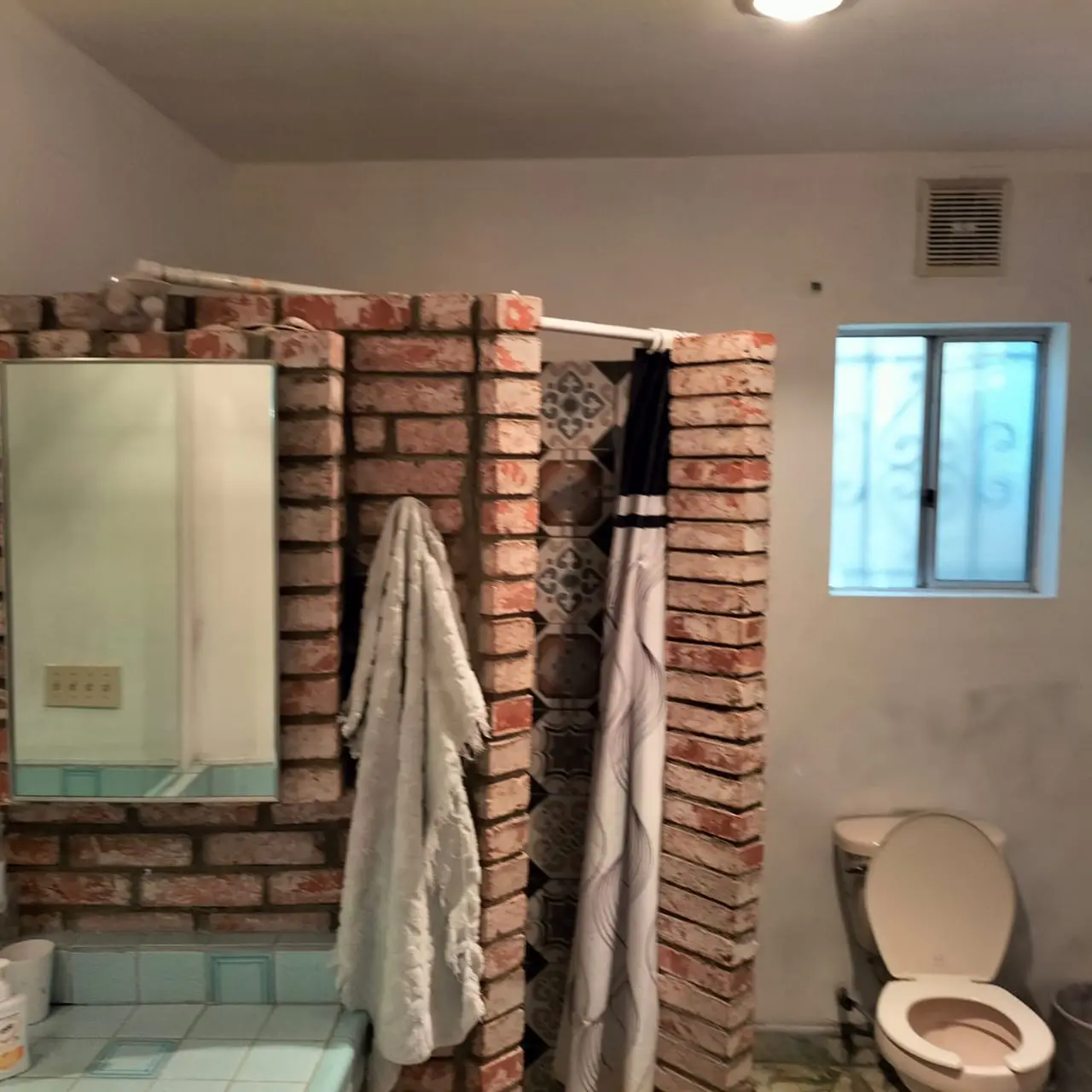 HERMOSA CASA EN RENTA EN SAN ANTONIO DEL MAR ROSARITO
