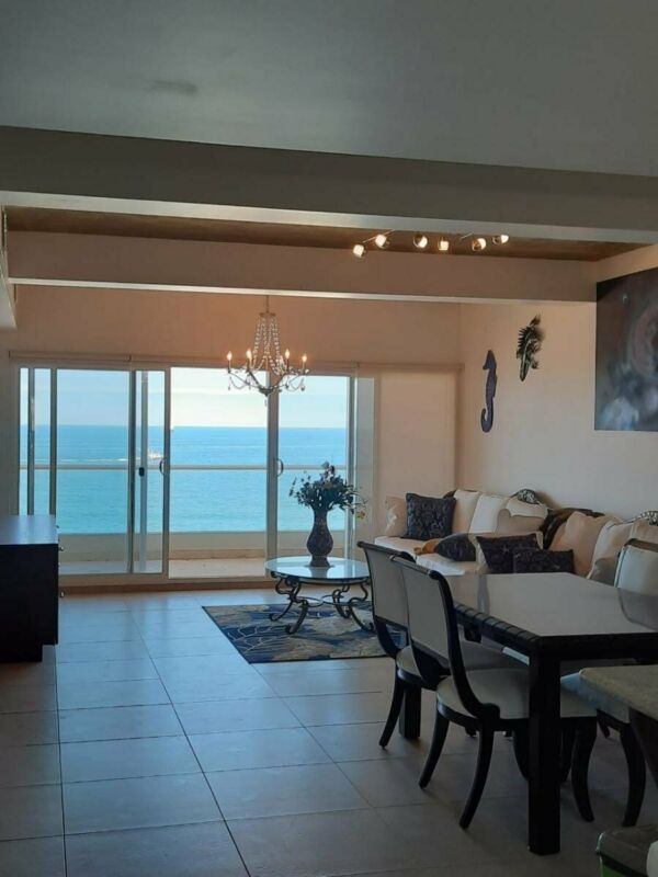 BONITO CONDOMINIO EN RENTA LA JOYA ROSARITO