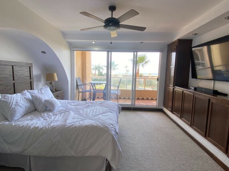 BONITO CONDOMINIO EN RENTA LA JOYA ROSARITO